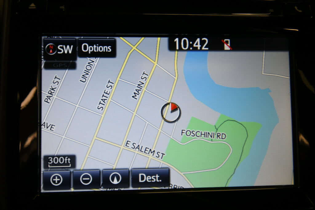 Used 2015 Toyota Camry XLE FWD image 16