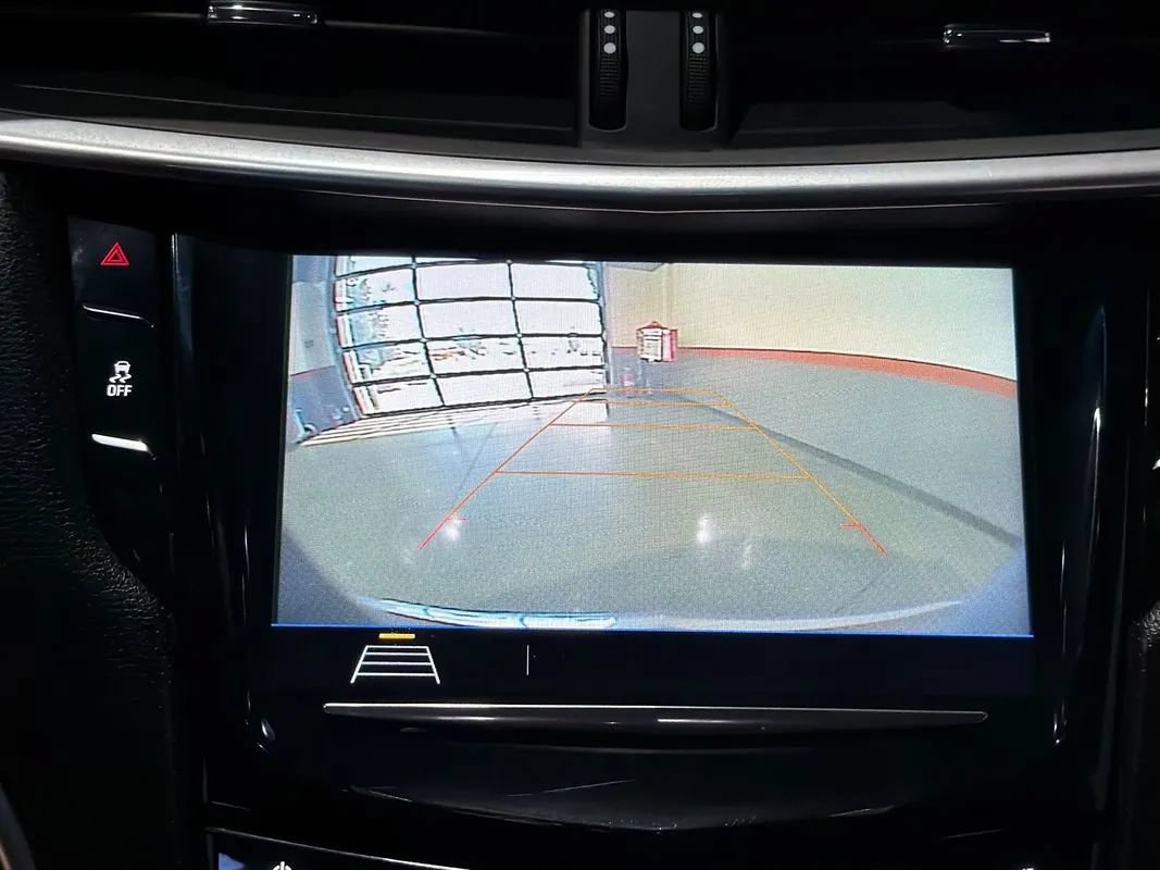 Used 2018 Cadillac XTS Luxury FWD image 16