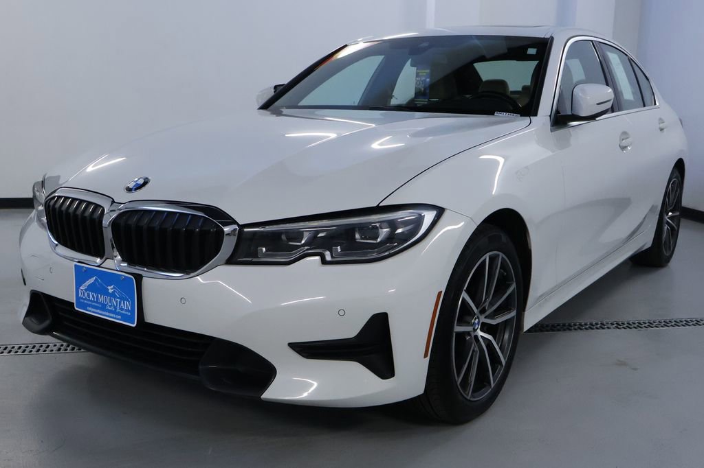 Used 2021 BMW 330i xDrive Sedan w/ Convenience Package image 3