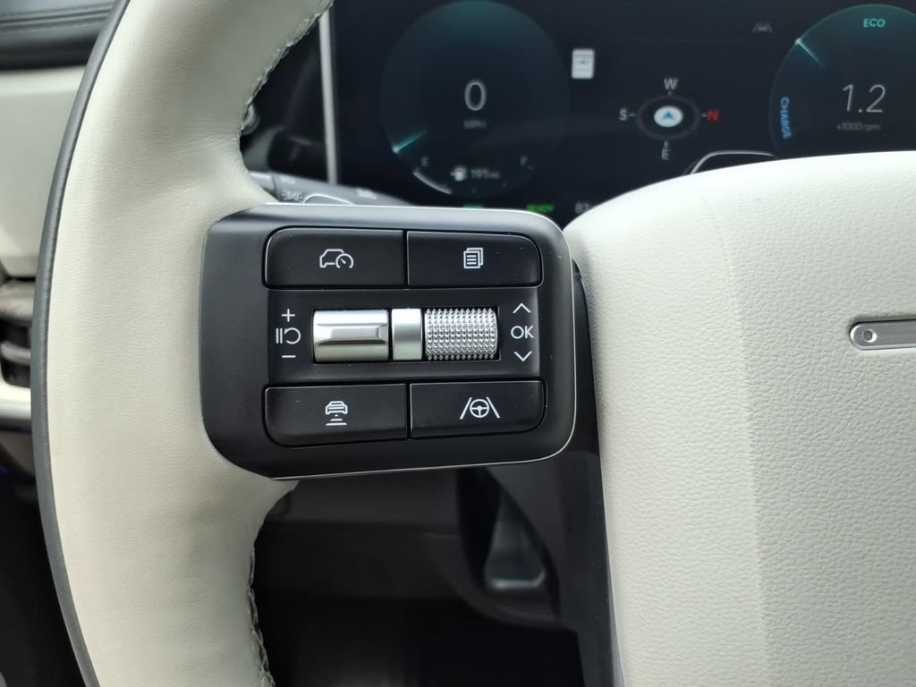 Certified 2025 Hyundai Santa Fe Calligraphy FWD image 19