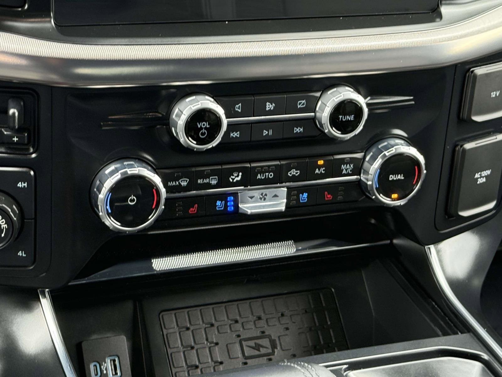 Certified 2023 Ford F150 Raptor w/ Raptor Carbon Fiber Package AWD/4WD image 10