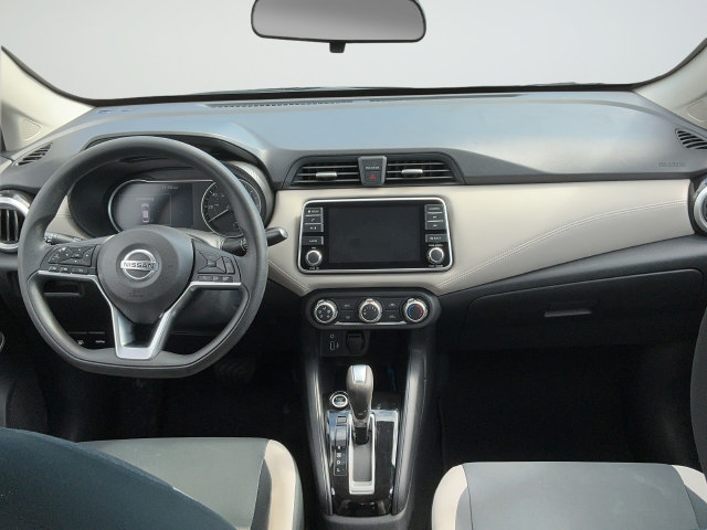 Used 2020 Nissan Versa SV FWD image 9
