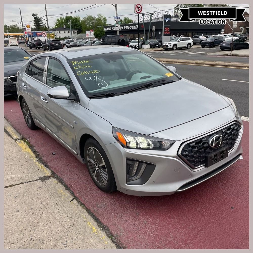 Used 2020 Hyundai Ioniq Limited FWD image 1