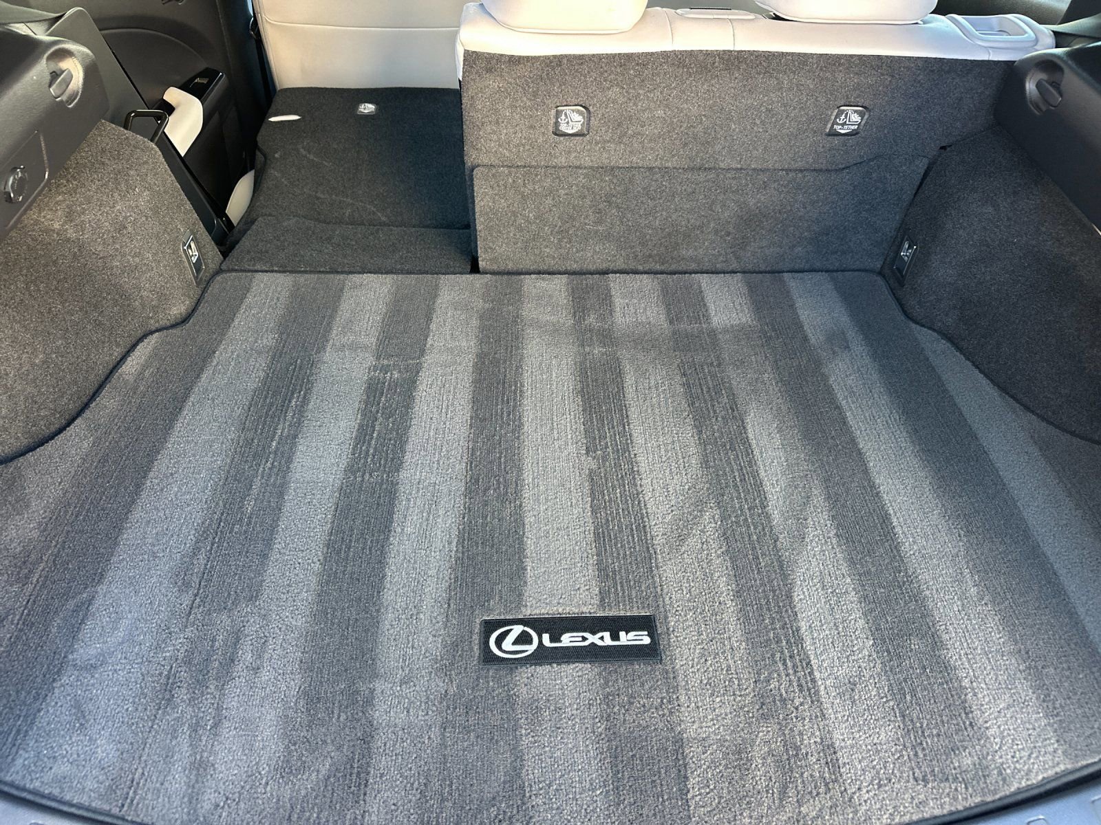 Used 2023 Lexus UX 250h F Sport w/ Accessory Package (Z2) image 17