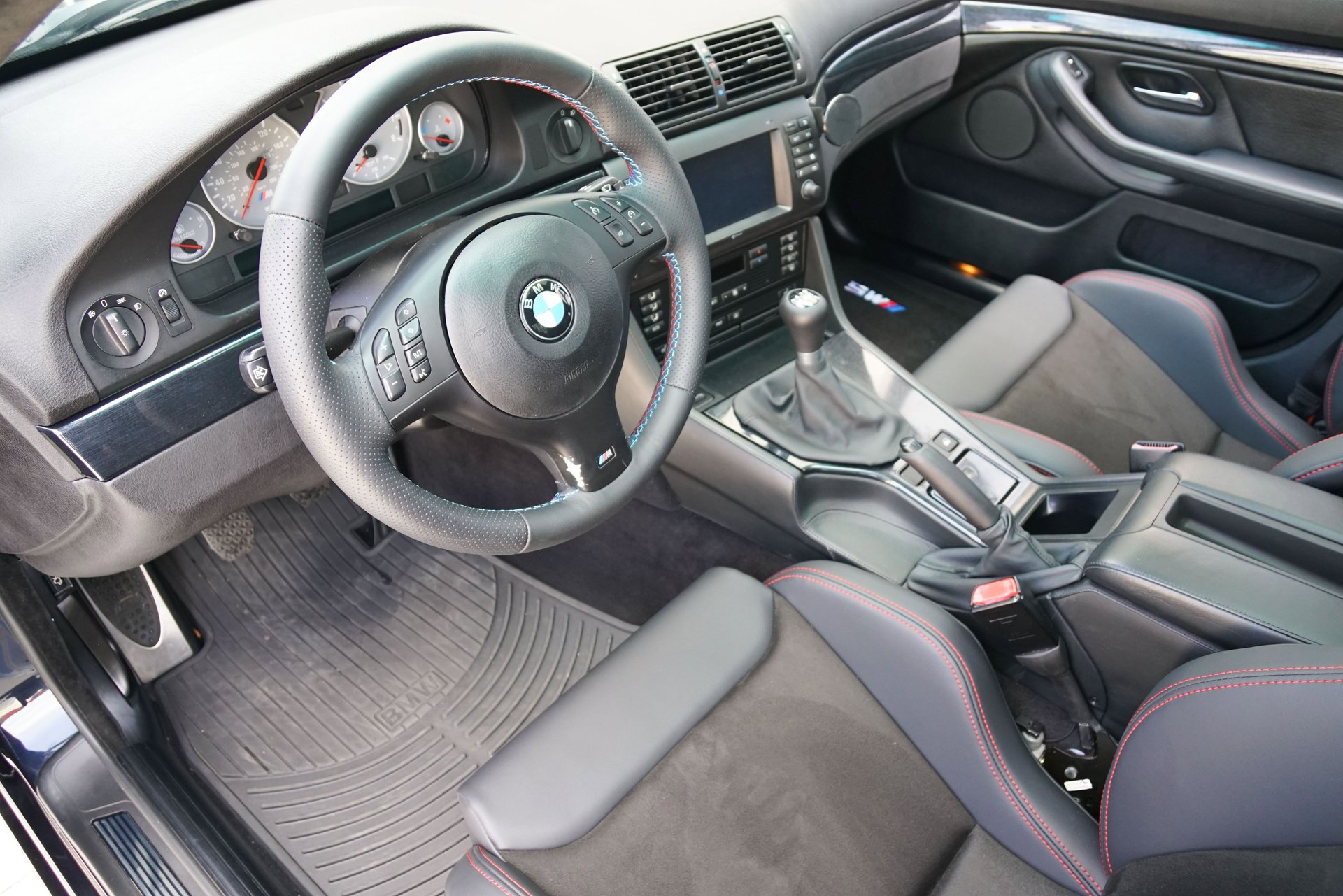 Used 2003 BMW M5 image 24