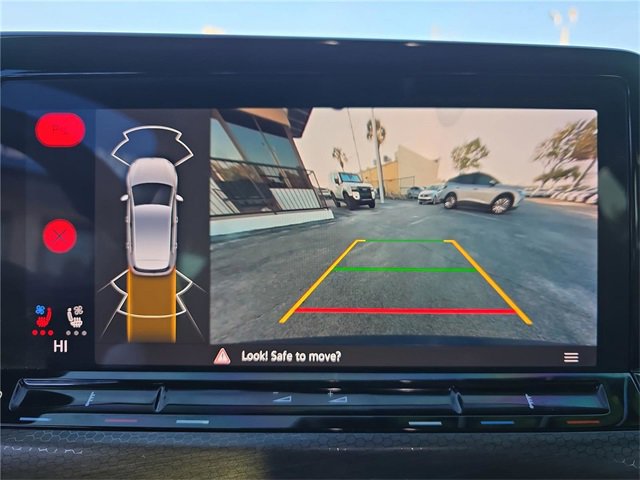 Used 2022 Volkswagen GTI SE image 16