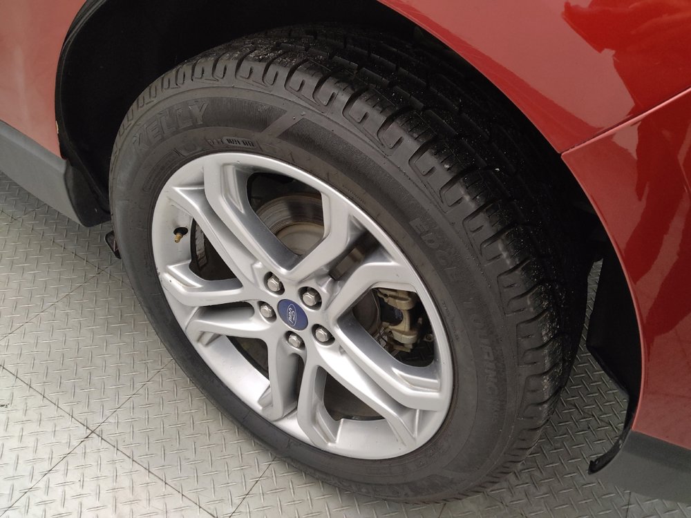 Used 2017 Ford Edge Titanium w/ Equipment Group 302A FWD image 31