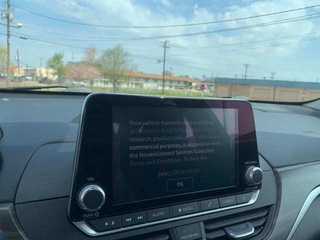 Used 2025 Nissan Altima 2.5 SV FWD image 20