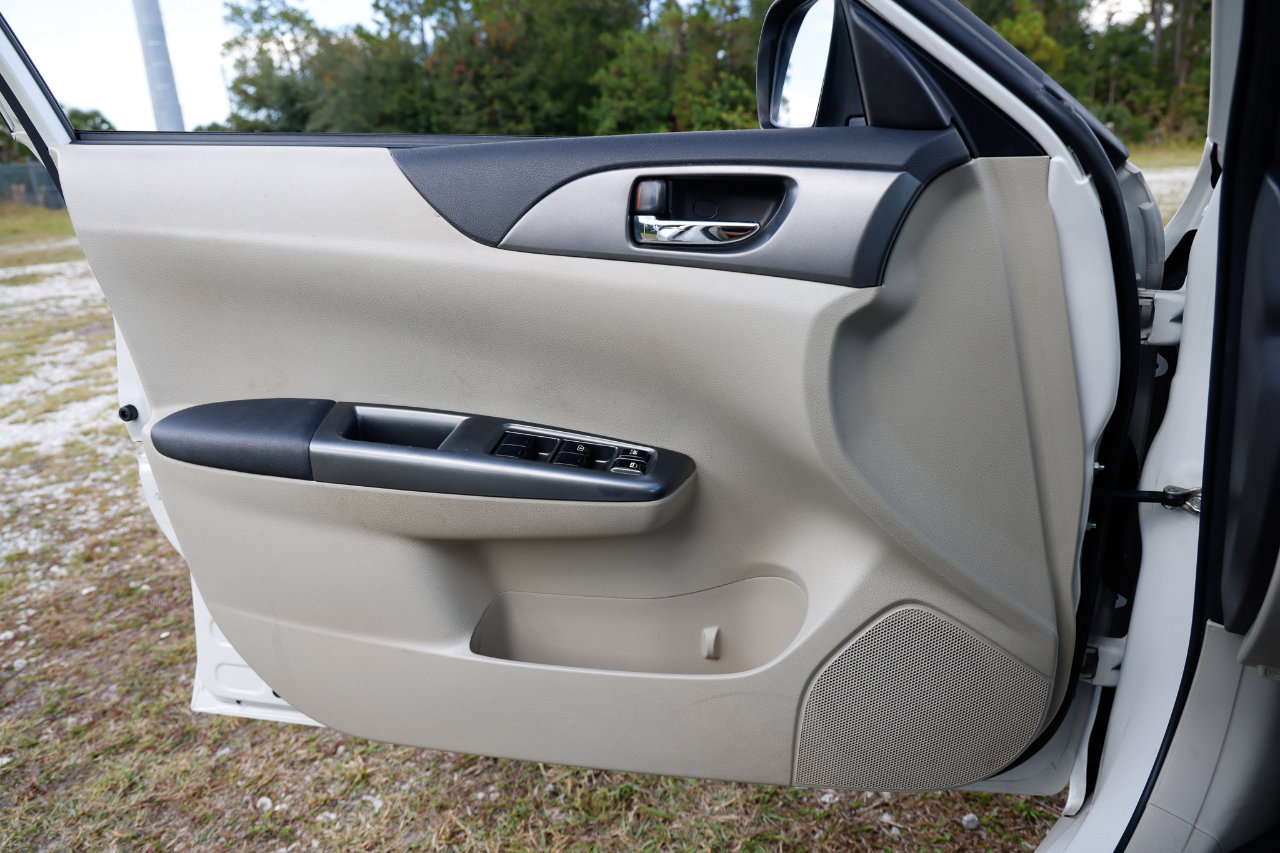 Used 2011 Subaru Impreza 2.5i image 35