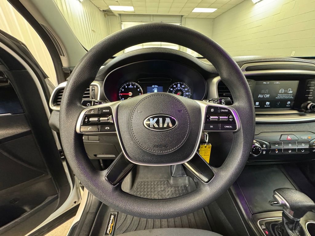 Used 2020 Kia Sorento LX image 30