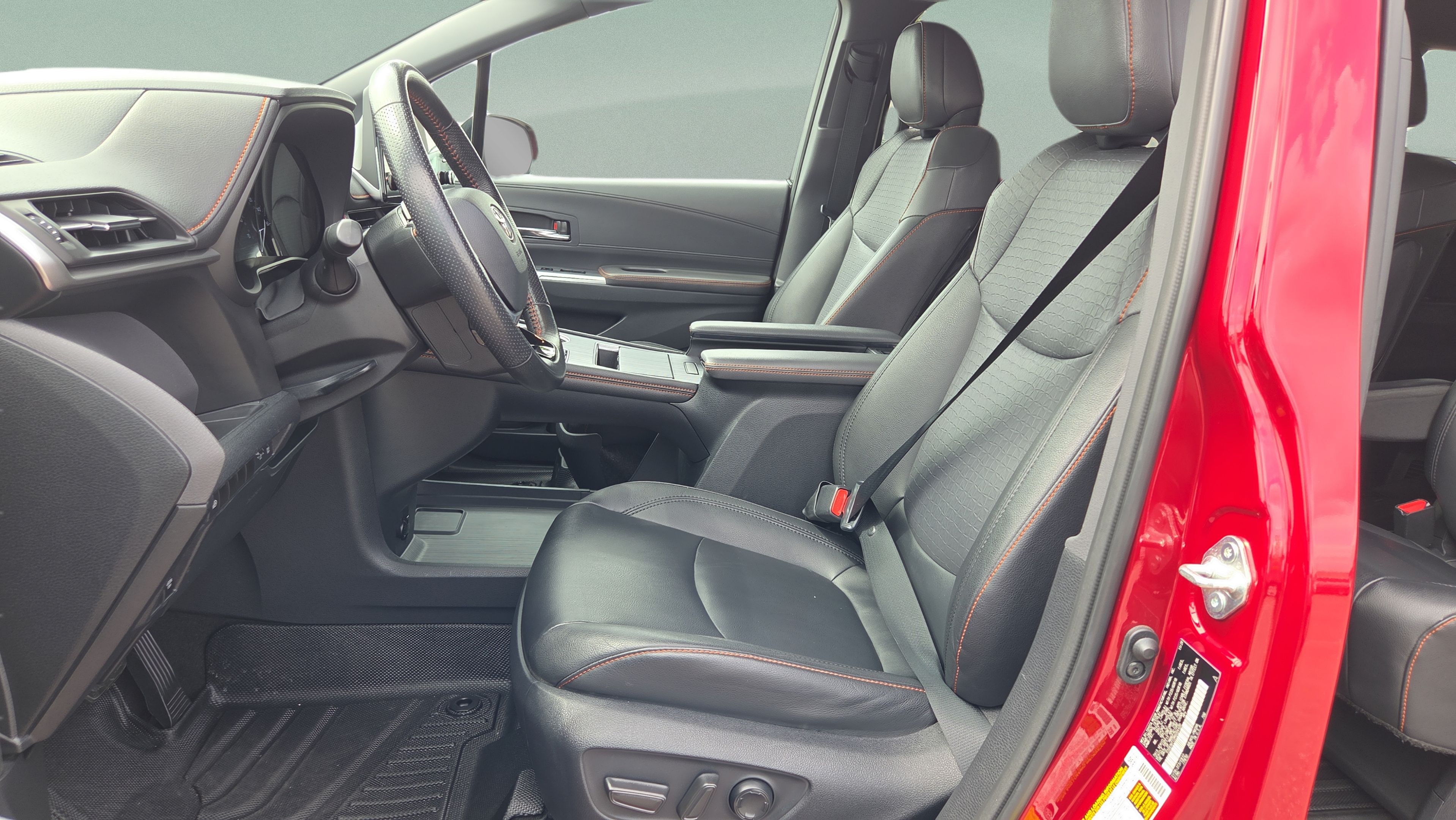 Certified 2021 Toyota Sienna XSE AWD/4WD image 11