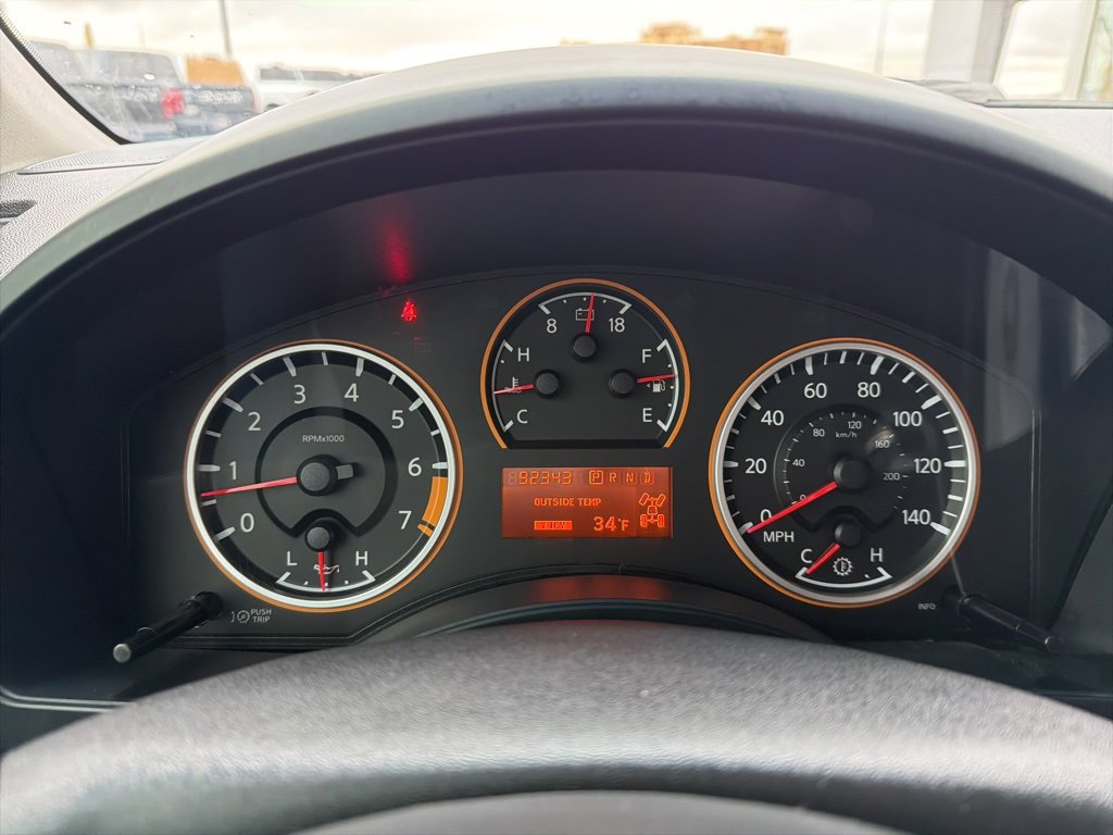 Used 2015 Nissan Titan SV w/ SV Value Truck Package image 15