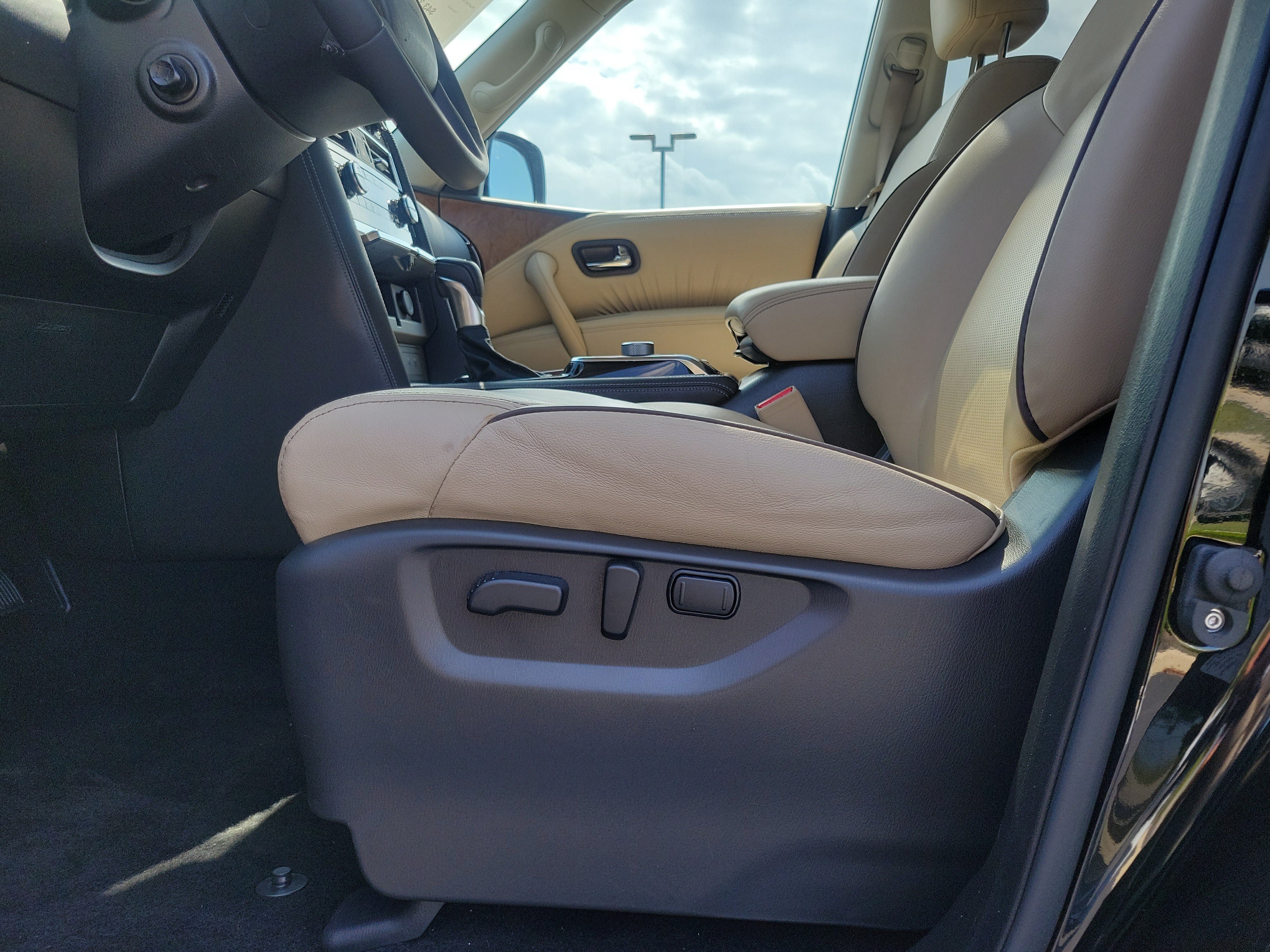 Certified 2023 Nissan Armada SL w/ Captain's Chairs Package AWD/4WD image 16