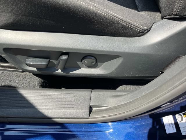 Used 2025 Nissan Rogue SV AWD/4WD image 27