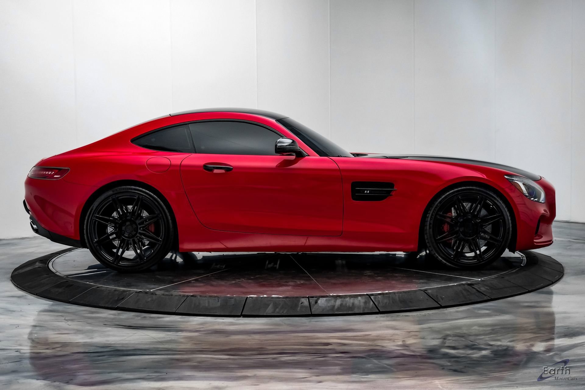 Used 2016 Mercedes-Benz AMG GT S image 19