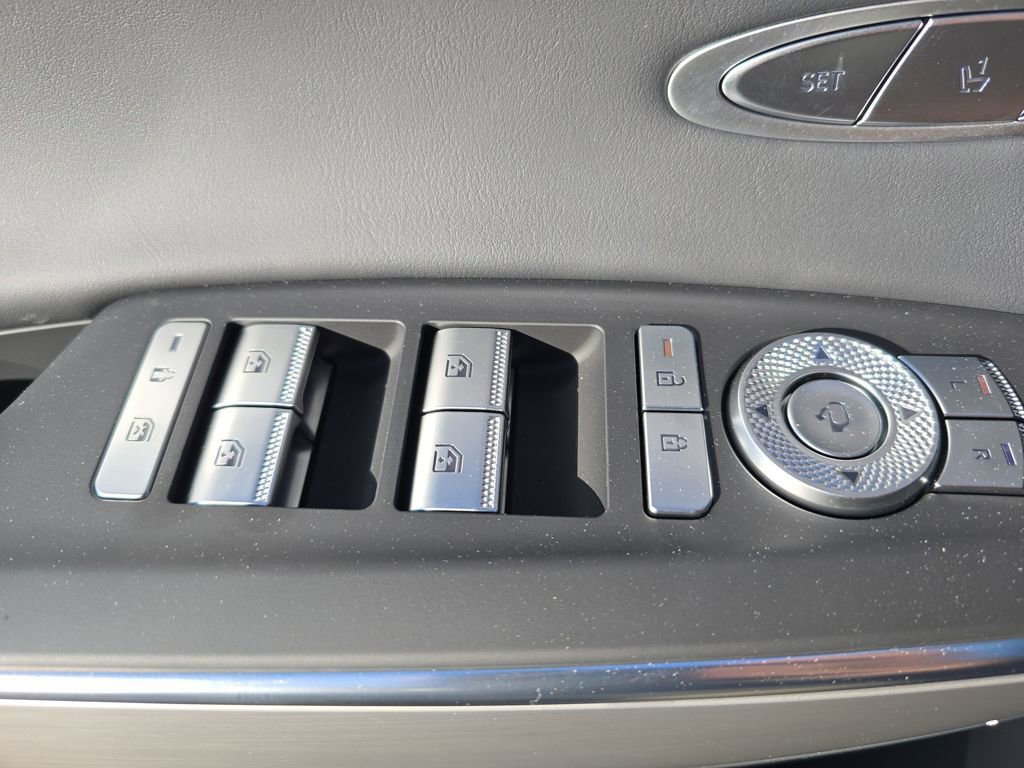New 2026 Genesis GV70 2.5T Select AWD/4WD image 13