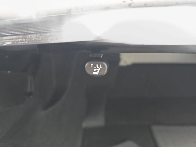 Used 2024 Toyota Camry LE w/ Convenience Package FWD image 31