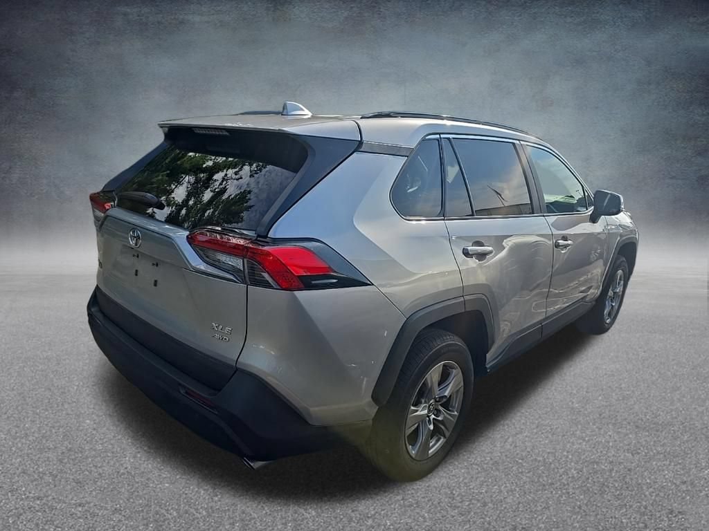 Used 2024 Toyota RAV4 XLE AWD/4WD image 8