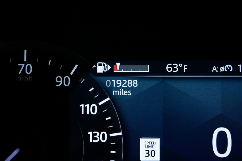 Used 2023 Jaguar F-PACE S image 11