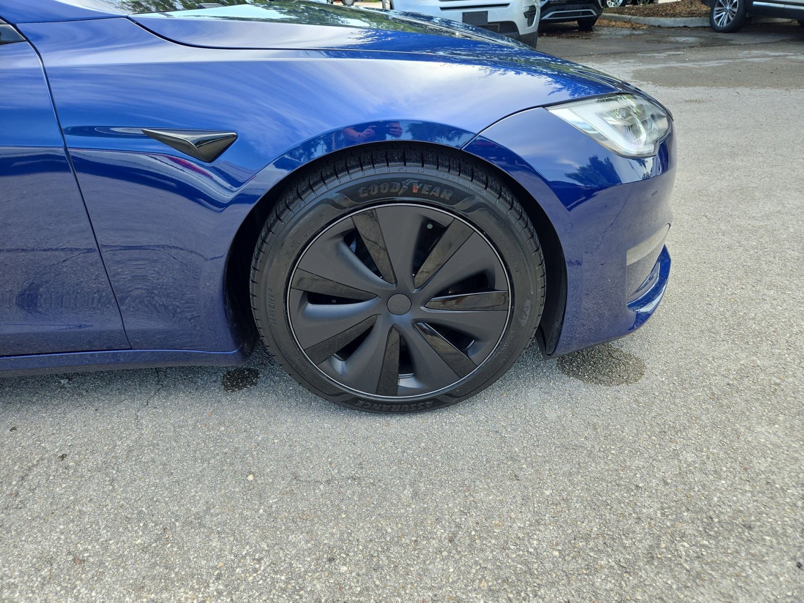 Used 2022 Tesla Model S AWD/4WD image 26