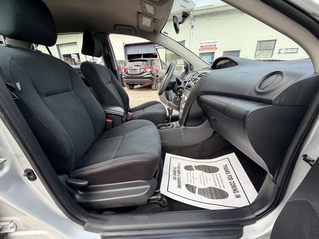 Used 2009 Toyota Yaris Sedan w/ Convenience Pkg FWD image 27