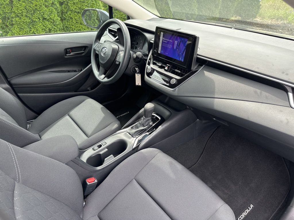 Certified 2025 Toyota Corolla LE FWD image 29