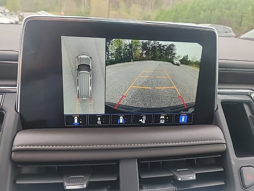 Used 2024 Chevrolet Tahoe Z71 w/ Luxury Package image 44