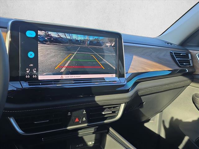 New 2026 Volkswagen Atlas SE image 13