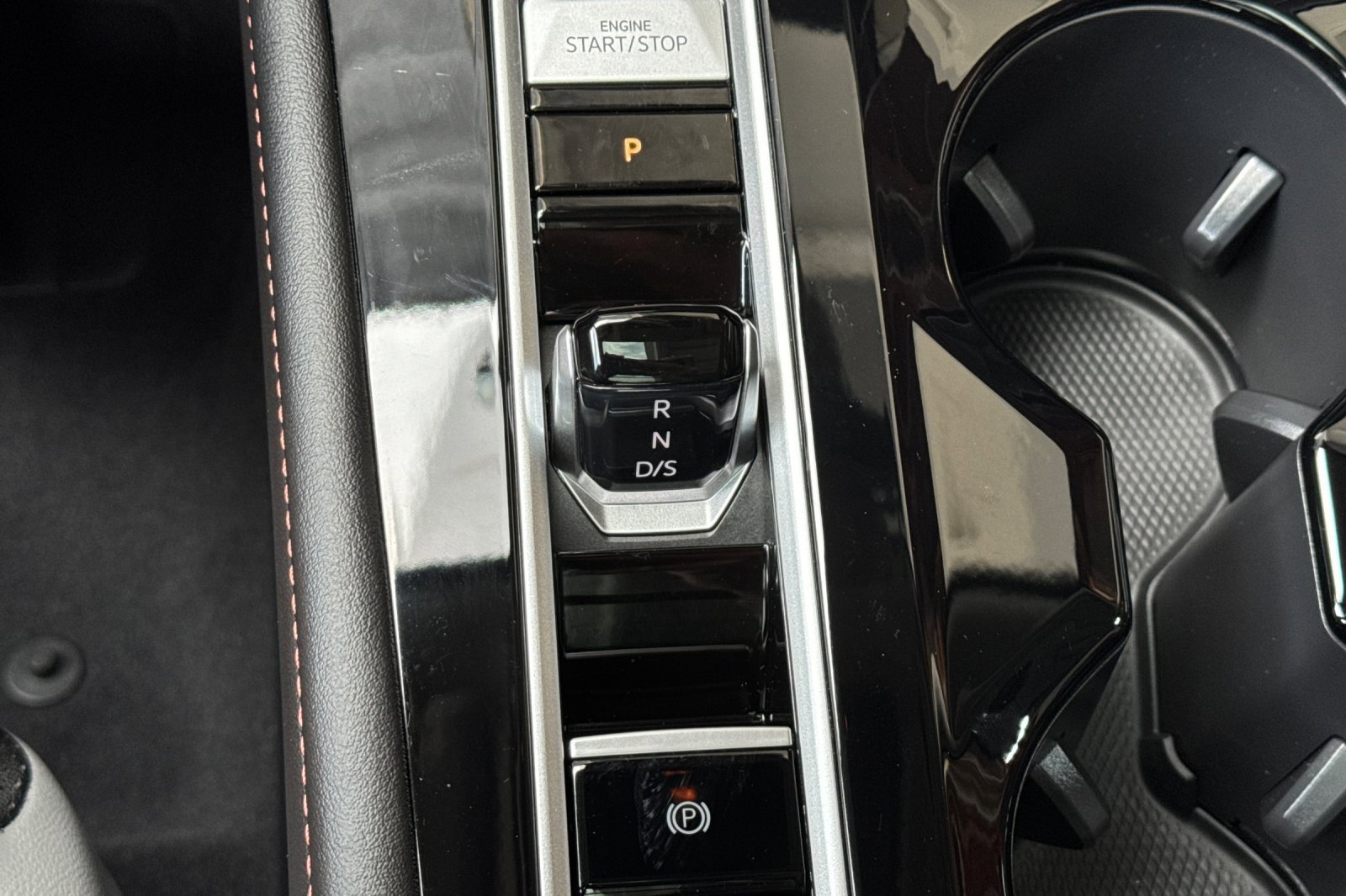 New 2025 Volkswagen Atlas Peak Edition SE image 20