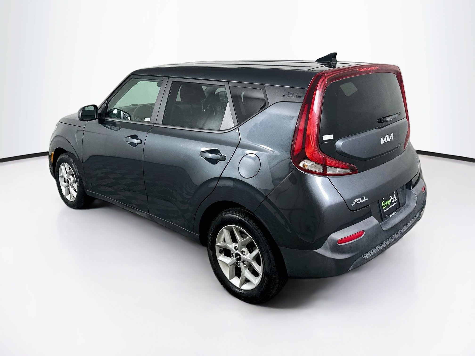 Used 2022 Kia Soul LX w/ Technology Package FWD image 5