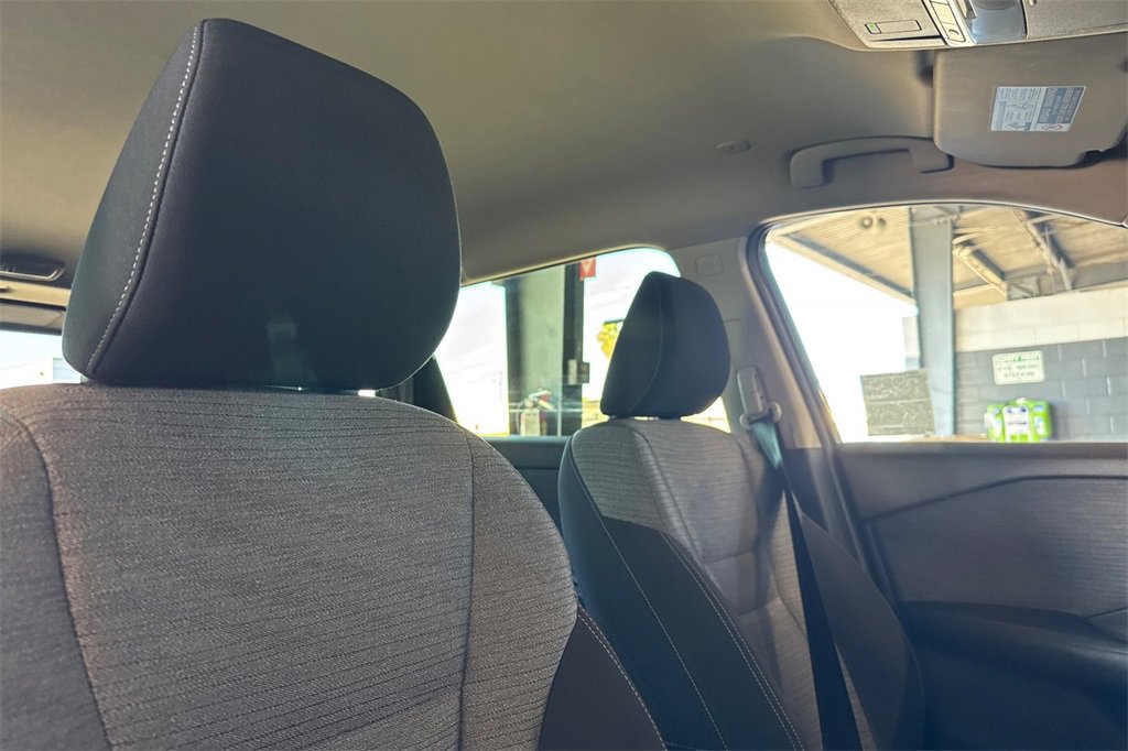 Used 2023 Nissan Rogue SV image 22