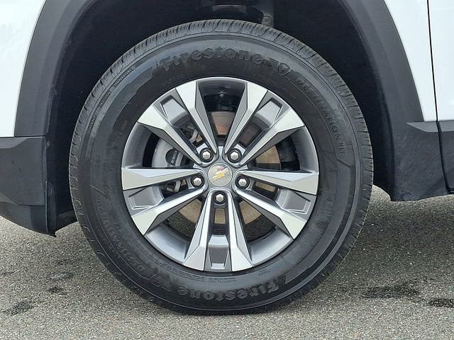 Used 2026 Chevrolet Equinox LT FWD image 8