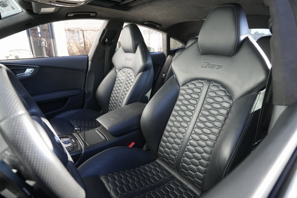 Used 2017 Audi RS 7 Prestige image 25