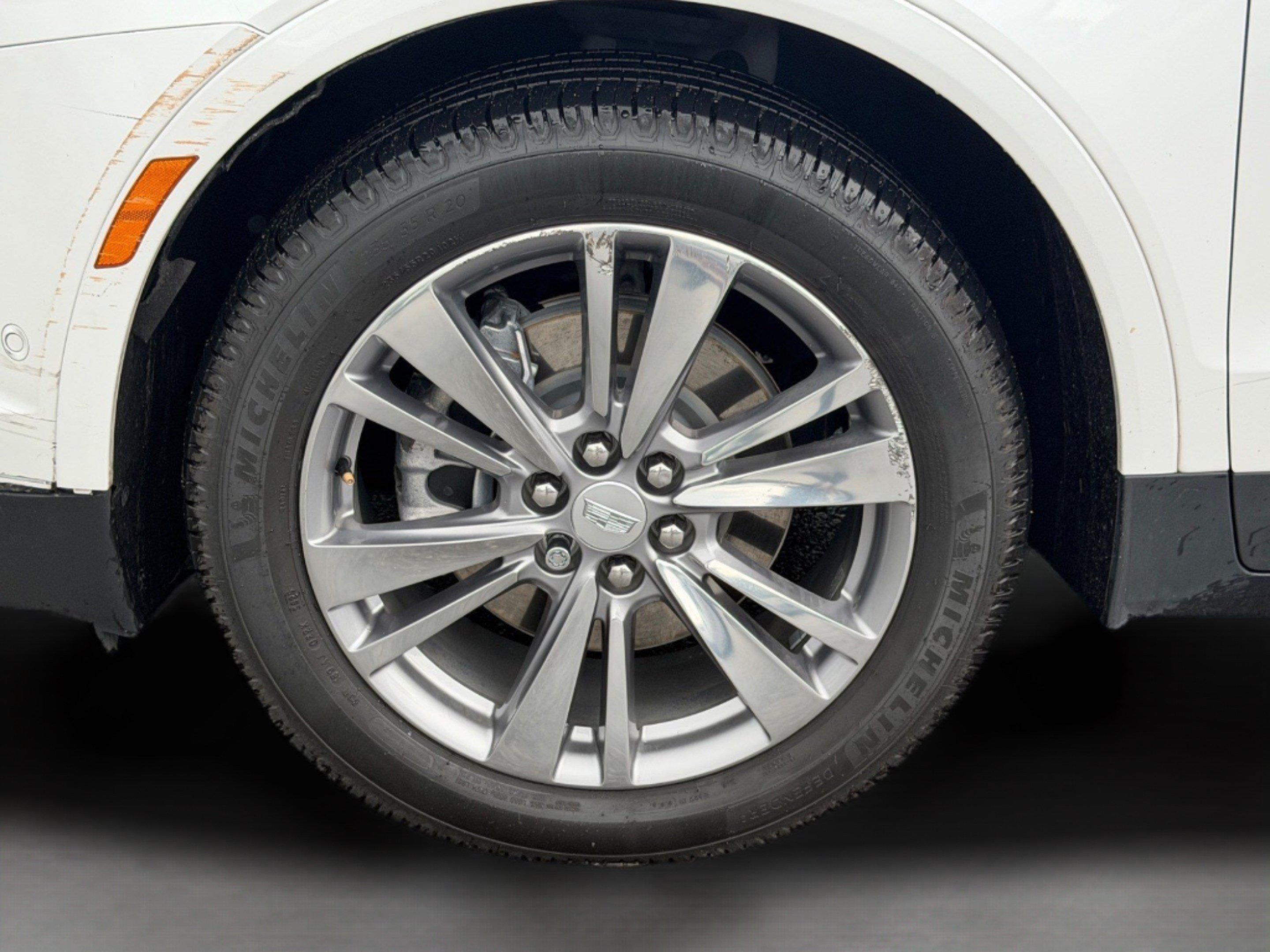 Used 2023 Cadillac XT5 Premium Luxury w/ Technology Package FWD image 17