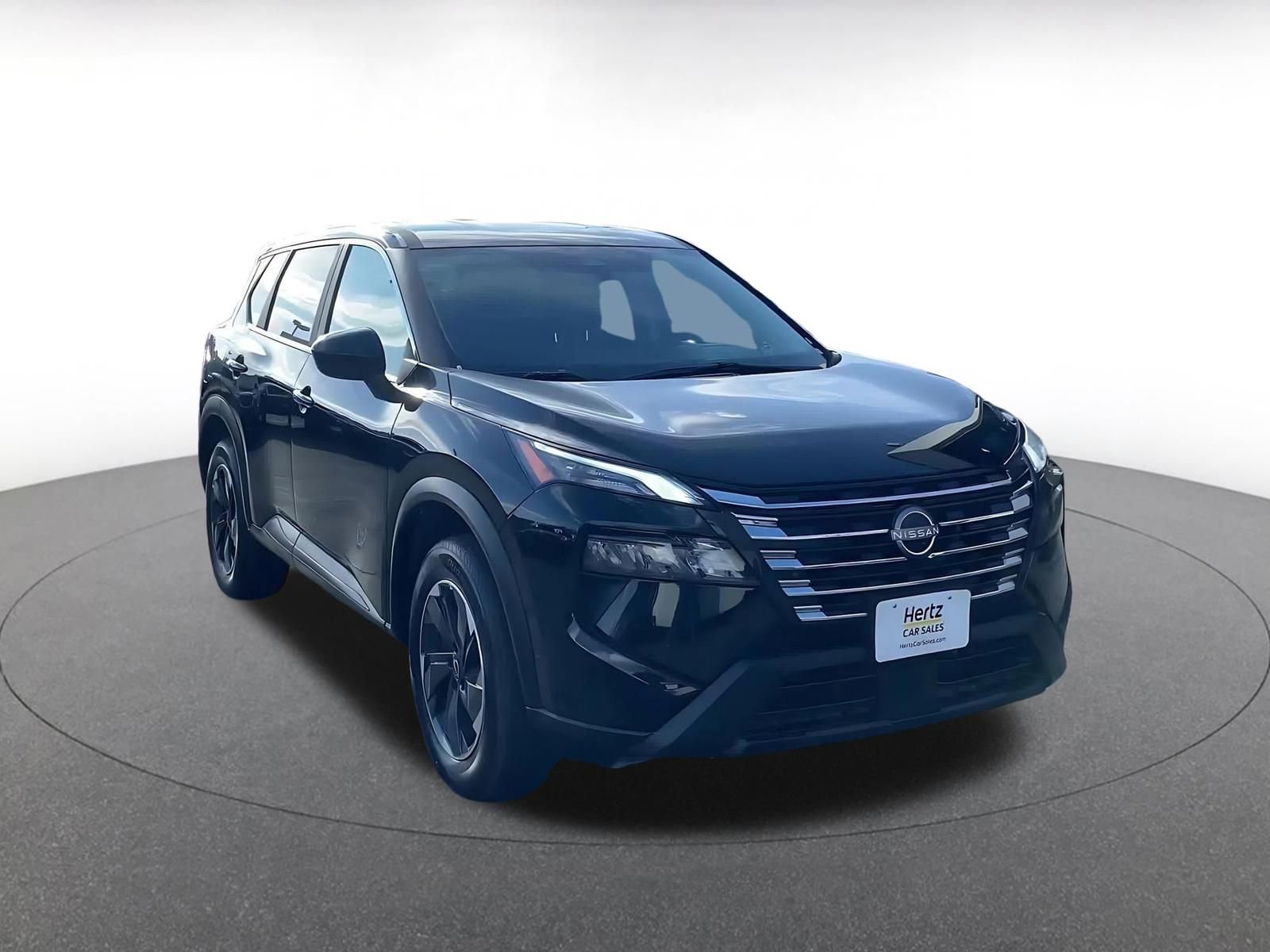 Used 2025 Nissan Rogue SV image 3