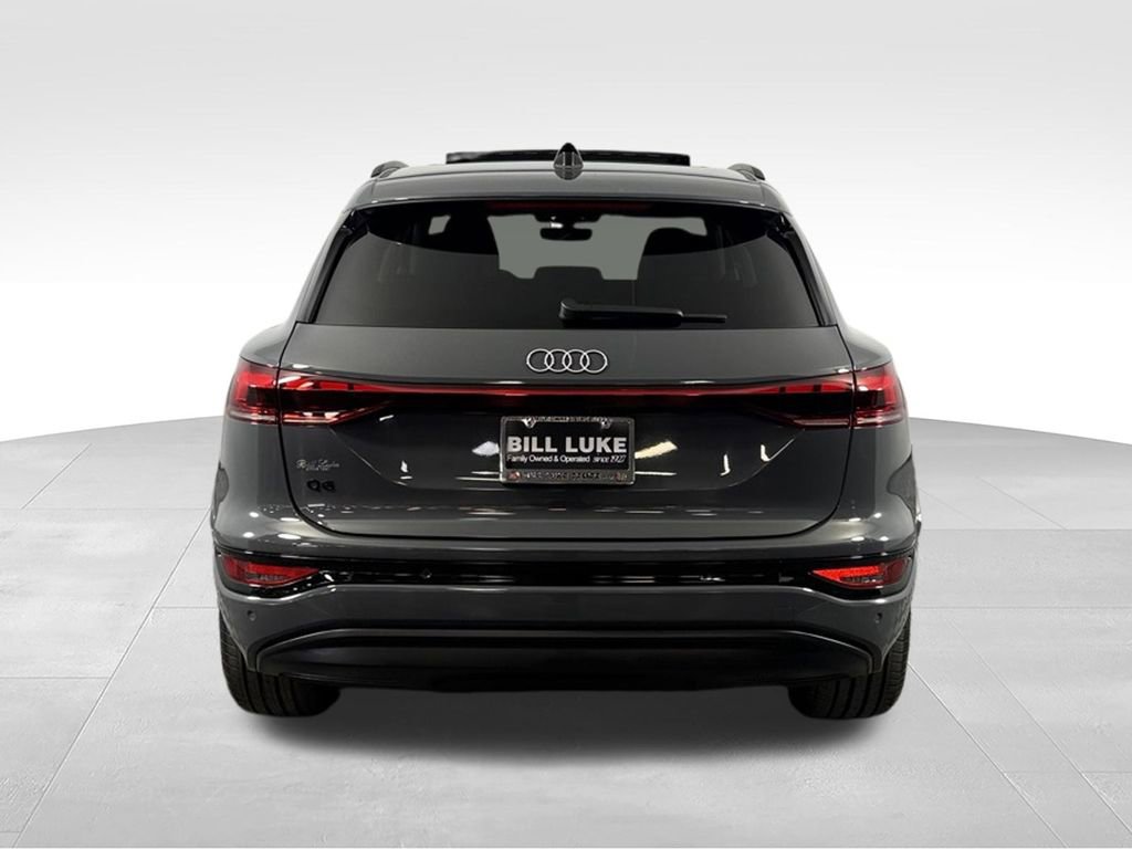 Used 2025 Audi Q6 e-tron Premium Plus w/ Premium Plus AWD/4WD image 8