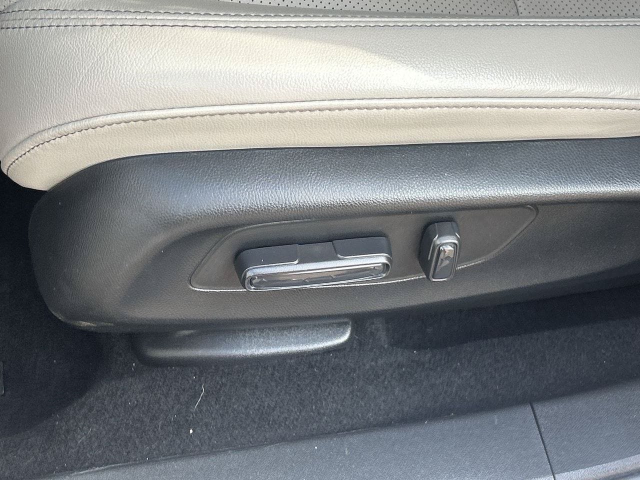 Used 2024 Honda HR-V EX-L image 17
