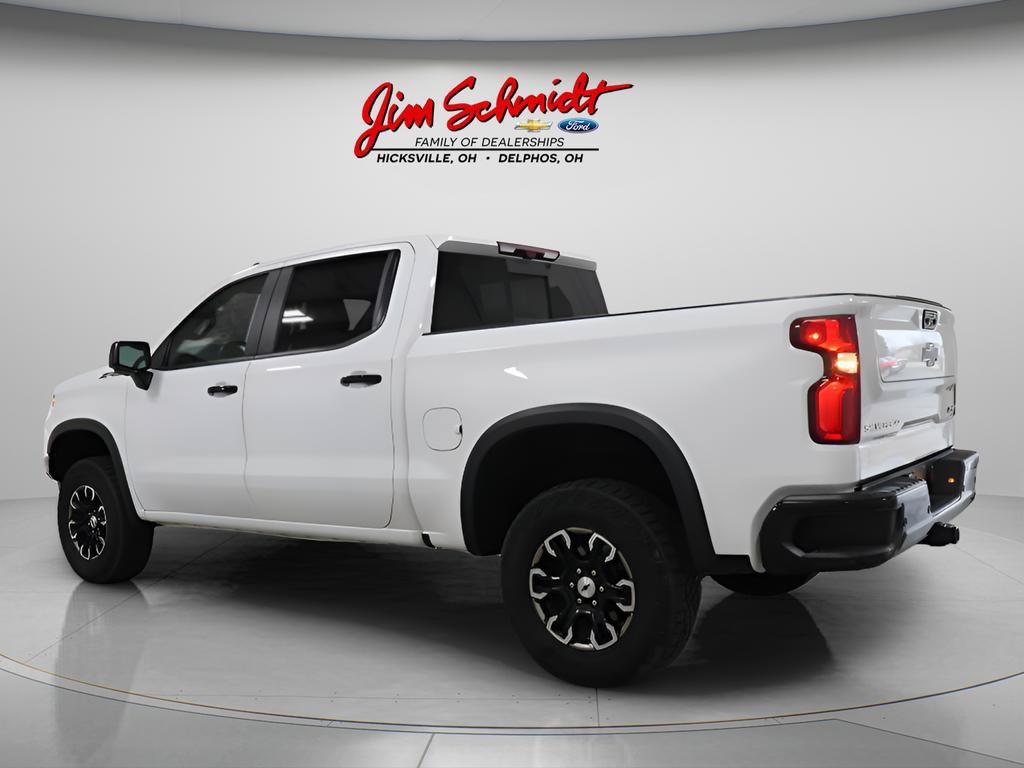 Used 2024 Chevrolet Silverado 1500 ZR2 w/ Technology Package AWD/4WD image 4