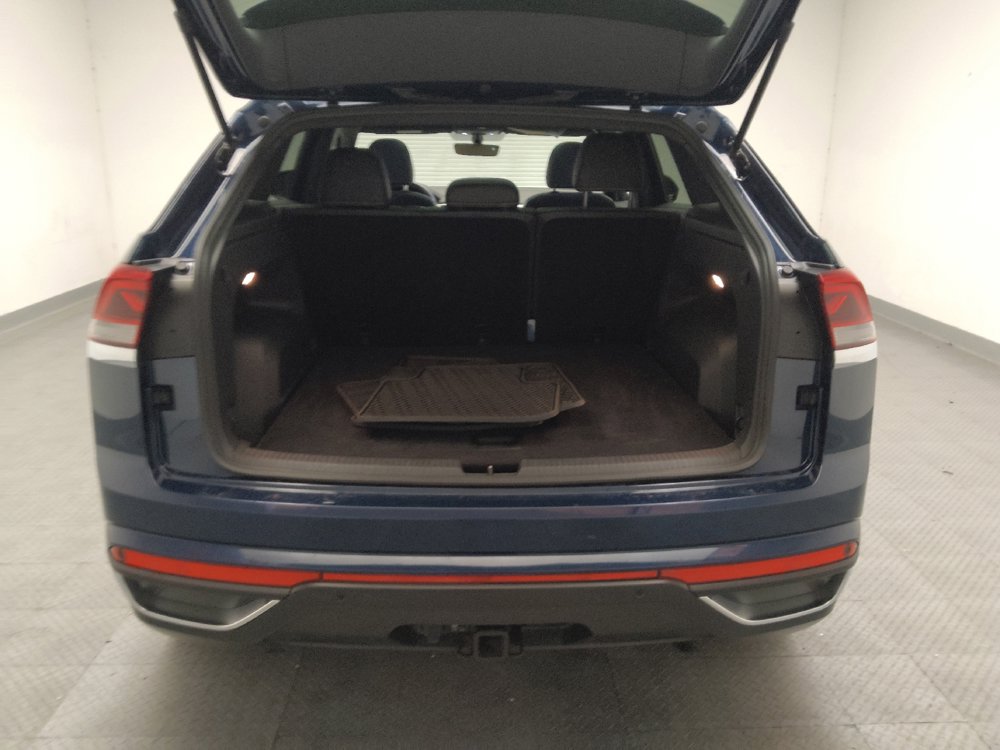 Used 2022 Volkswagen Atlas Cross Sport SE FWD image 29