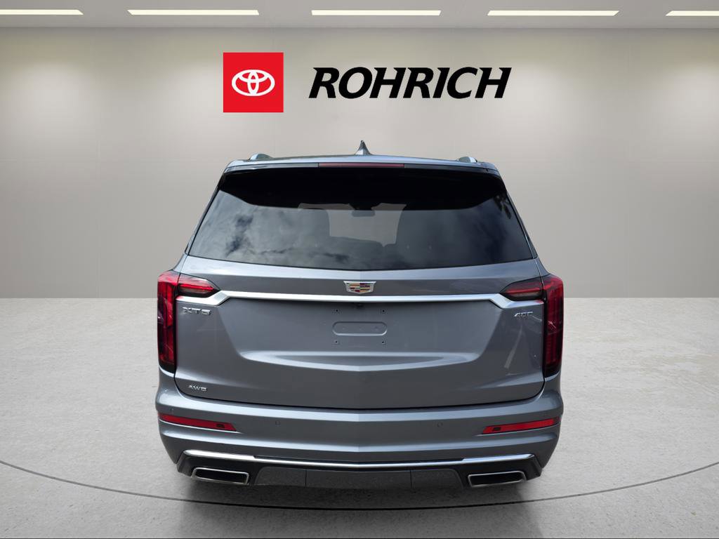 Used 2022 Cadillac XT6 Premium Luxury image 6