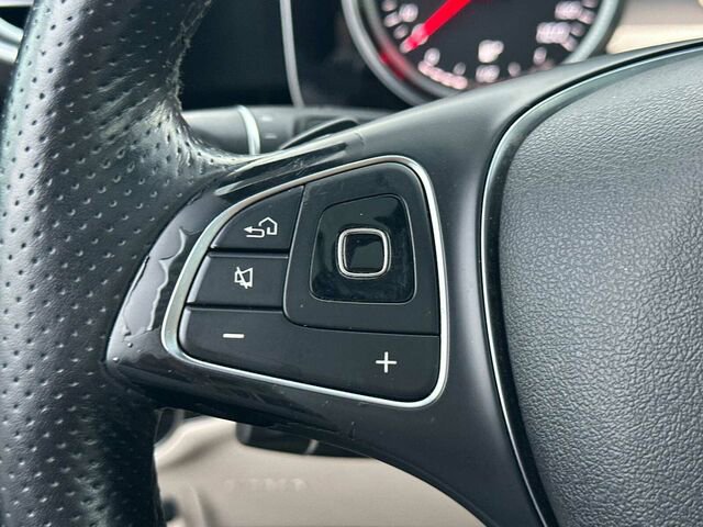 Used 2018 Mercedes-Benz E 300 image 30