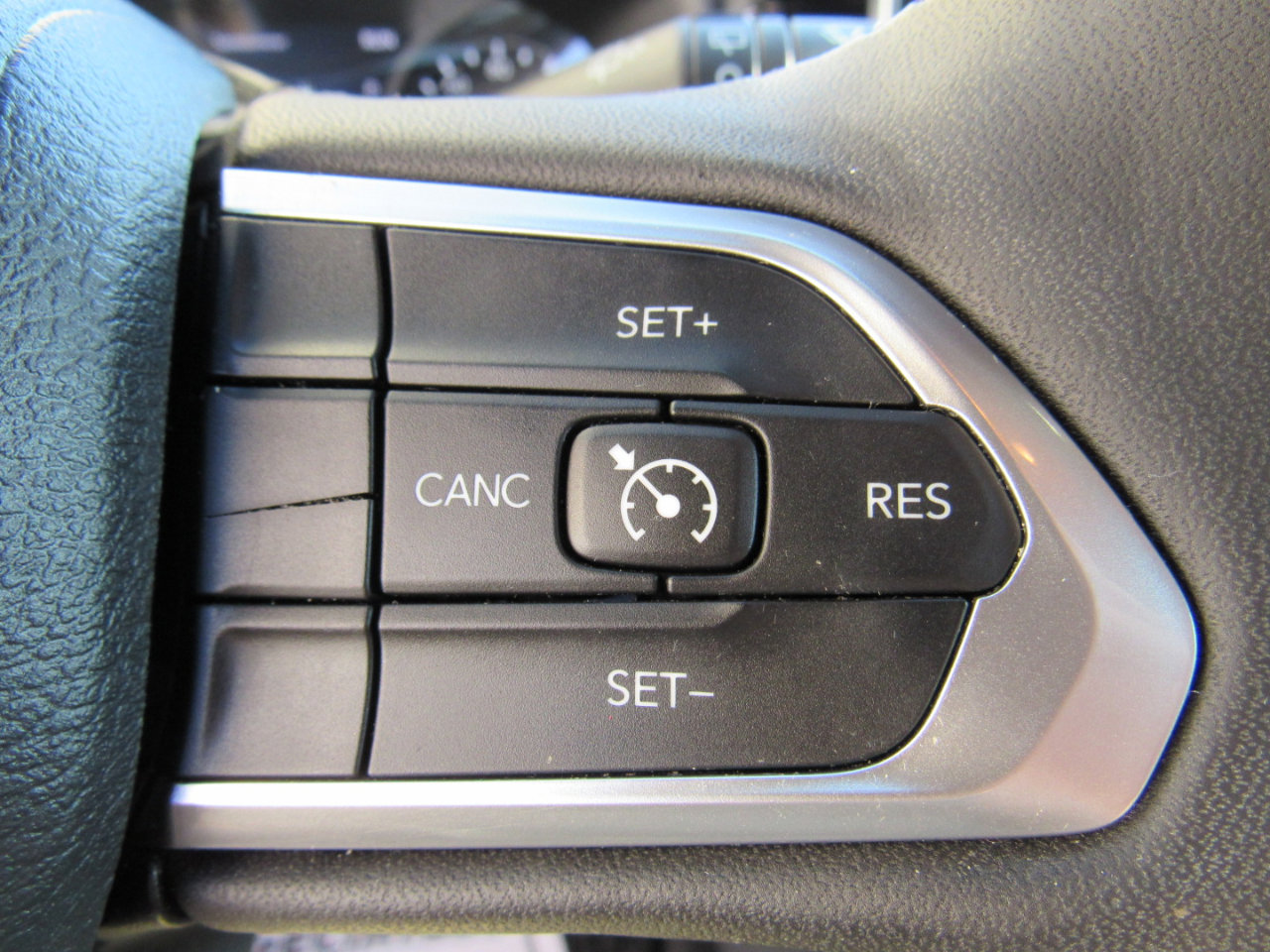 Used 2023 Jeep Compass Latitude w/ Sun and Sound Group image 15