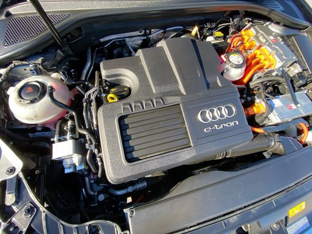 Used 2018 Audi A3 e-tron Premium w/ Sport Package image 28