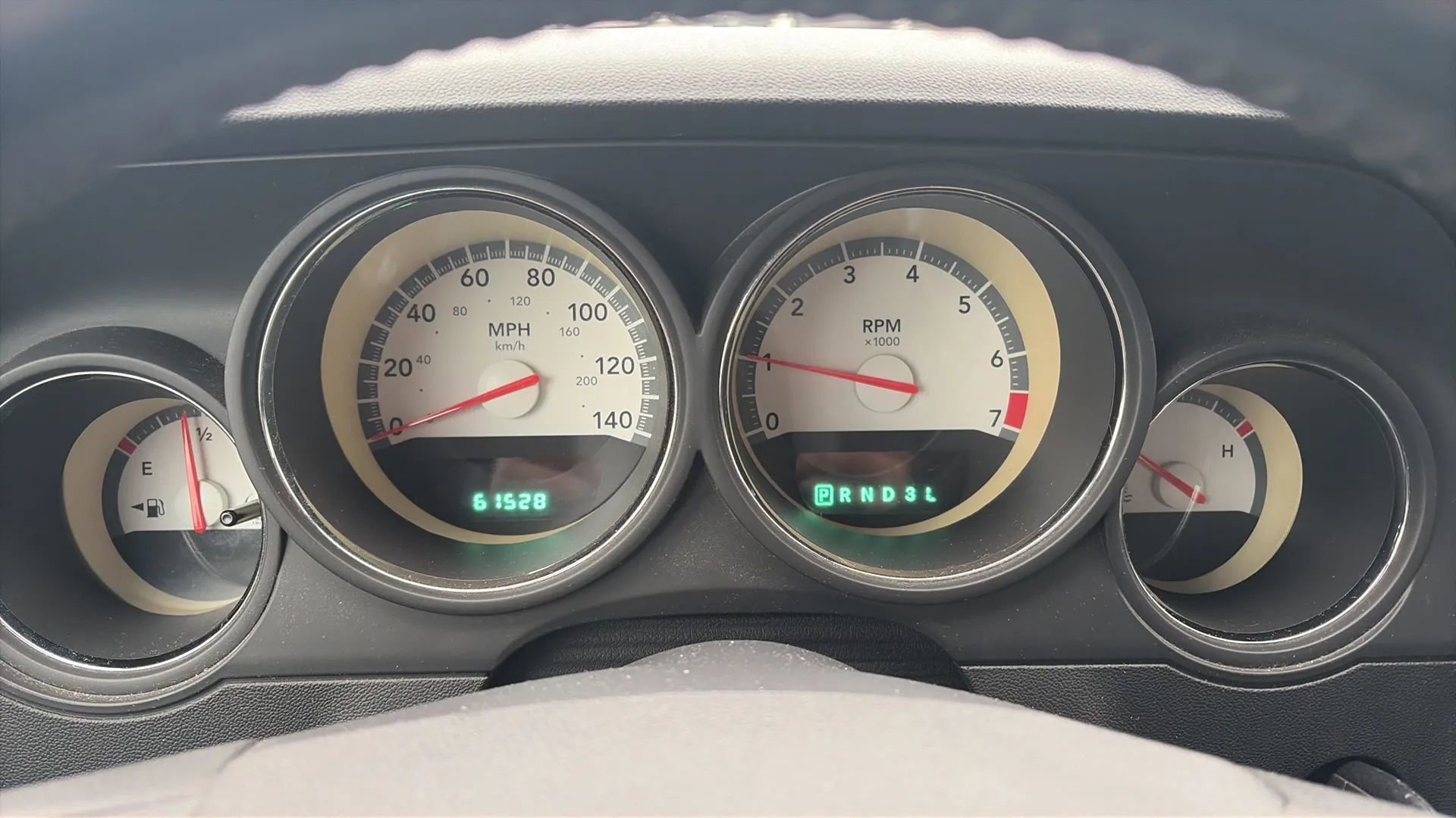 Used 2009 Dodge Challenger SE image 39