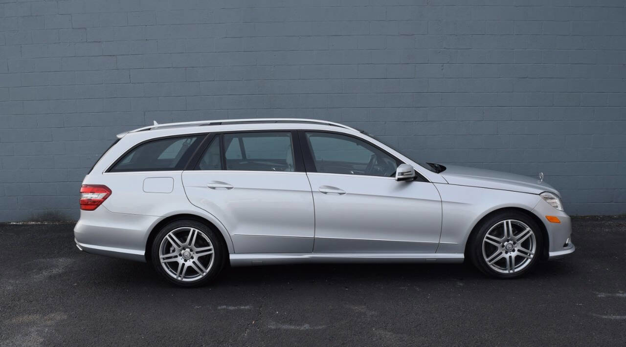 Used 2011 Mercedes-Benz E 350 4MATIC Wagon image 19
