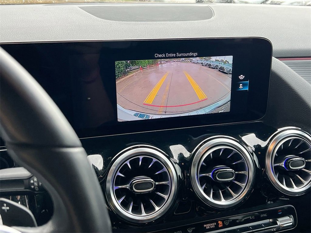 Used 2023 Mercedes-Benz GLA 250 4MATIC image 16