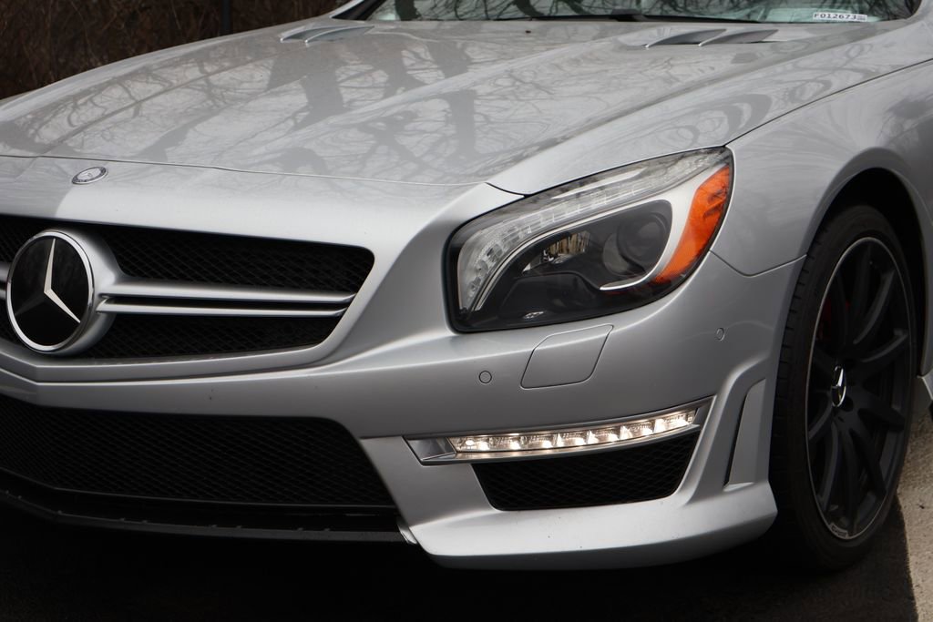 Used 2013 Mercedes-Benz SL 63 AMG image 3