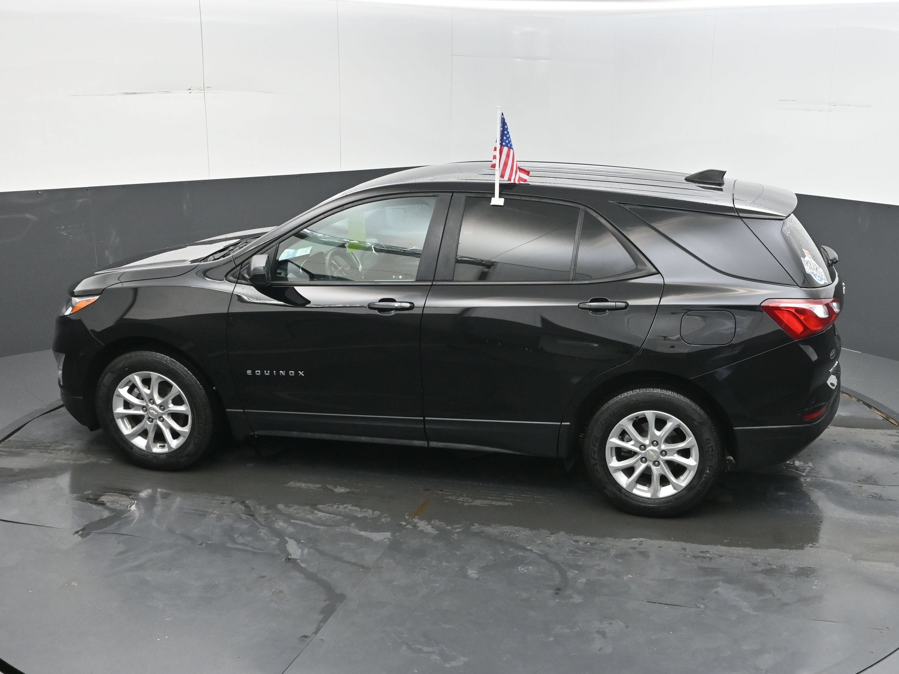 Used 2021 Chevrolet Equinox LS w/ LS Convenience Package FWD image 37