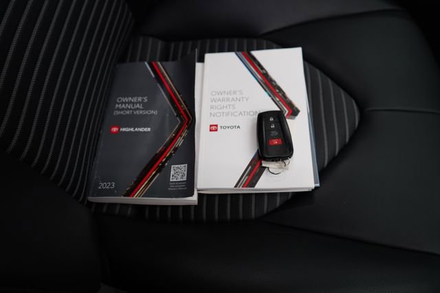 Used 2023 Toyota Highlander XSE image 93