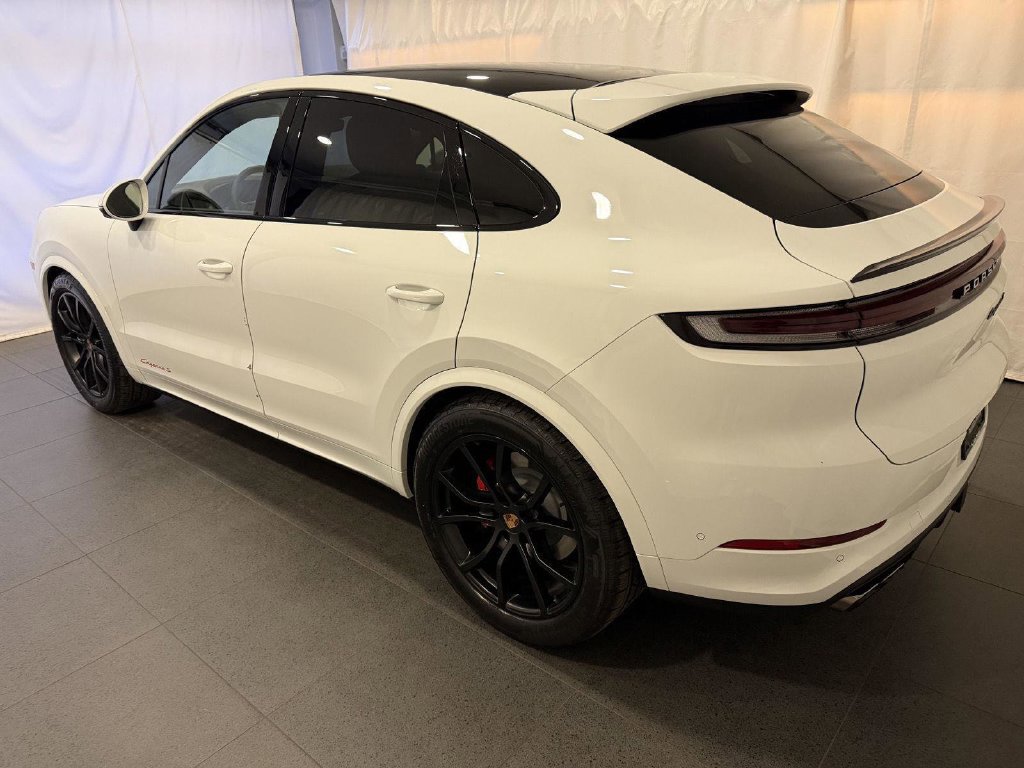 New 2026 Porsche Cayenne S AWD/4WD image 3